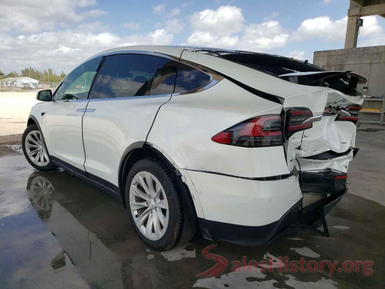 5YJXCBE2XHF063695 2017 TESLA MODEL X