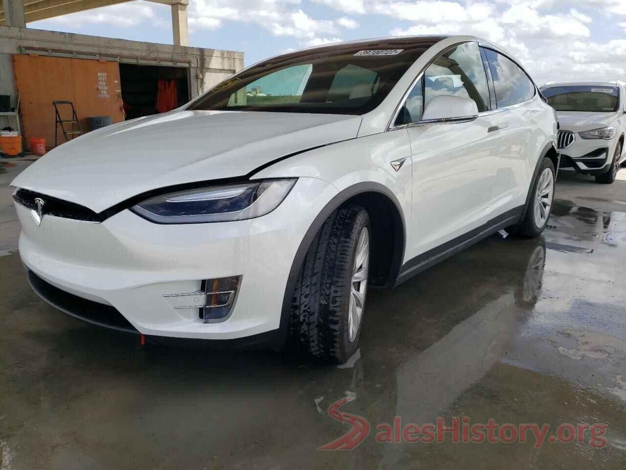 5YJXCBE2XHF063695 2017 TESLA MODEL X