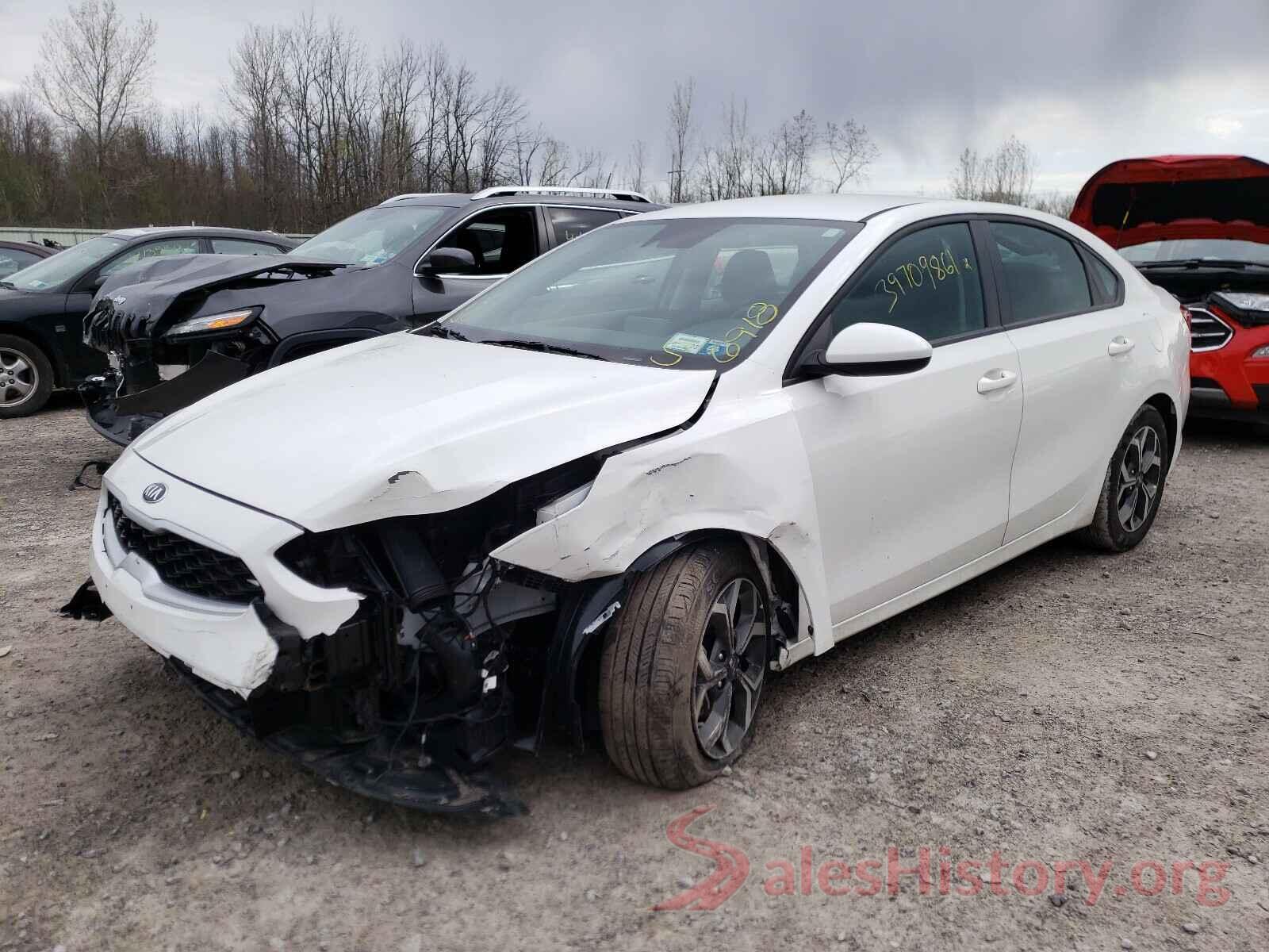 3KPF24AD4KE117605 2019 KIA FORTE