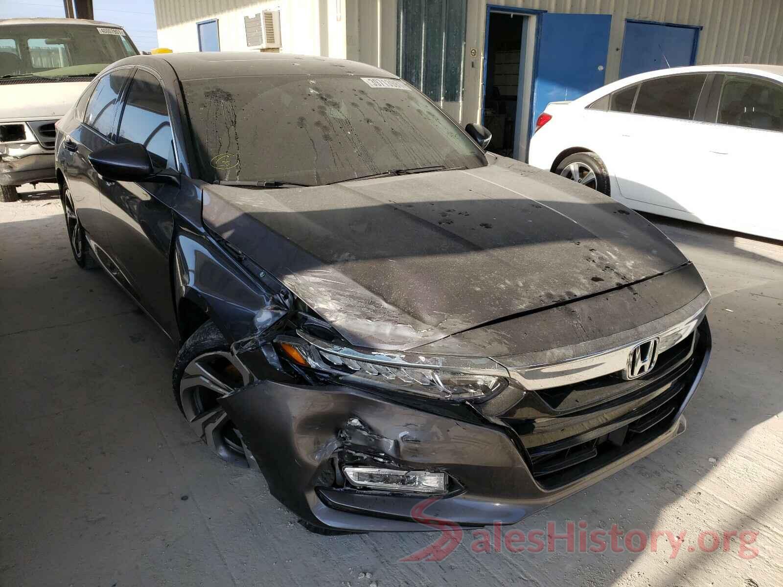 1HGCV1F58JA070706 2018 HONDA ACCORD