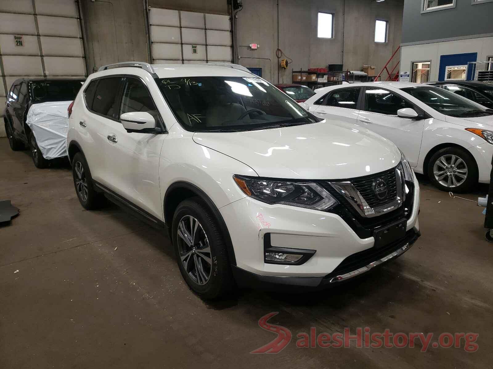 5N1AT2MV5JC829056 2018 NISSAN ROGUE