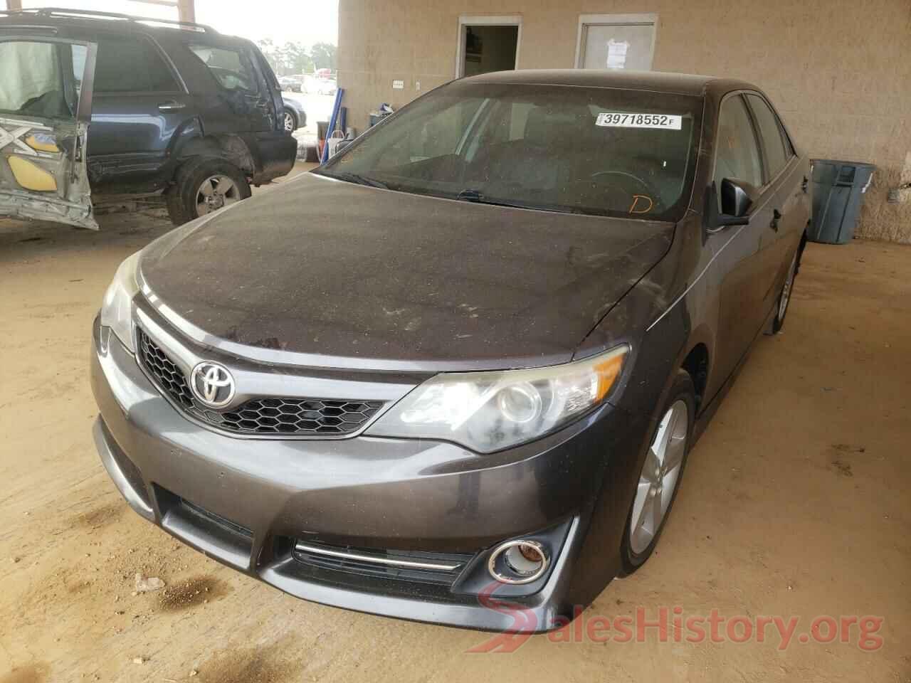 4T1BF1FK0EU327256 2014 TOYOTA CAMRY