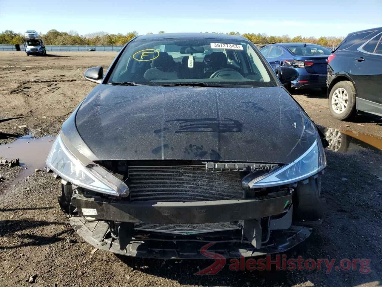 5NPD74LF2KH405061 2019 HYUNDAI ELANTRA