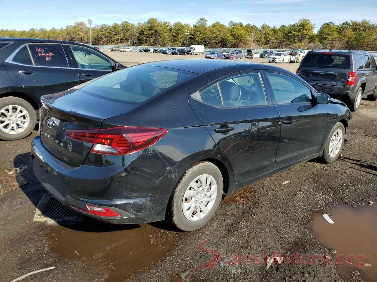 5NPD74LF2KH405061 2019 HYUNDAI ELANTRA