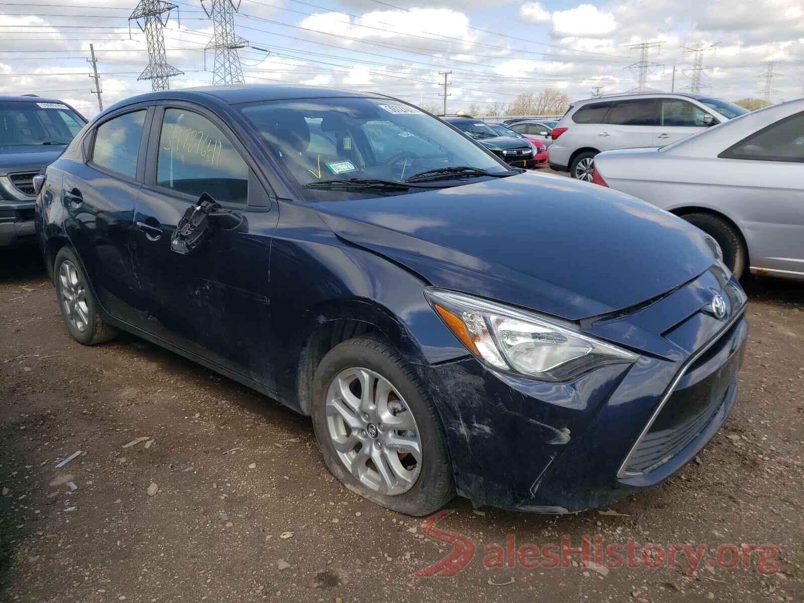 3MYDLBYV1JY322871 2018 TOYOTA YARIS