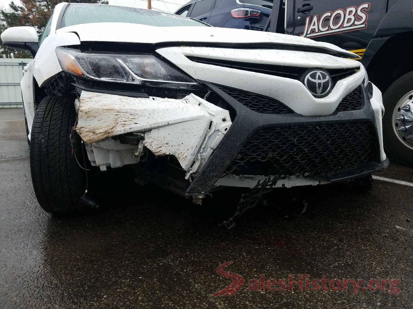 4T1B11HK4KU689758 2019 TOYOTA CAMRY