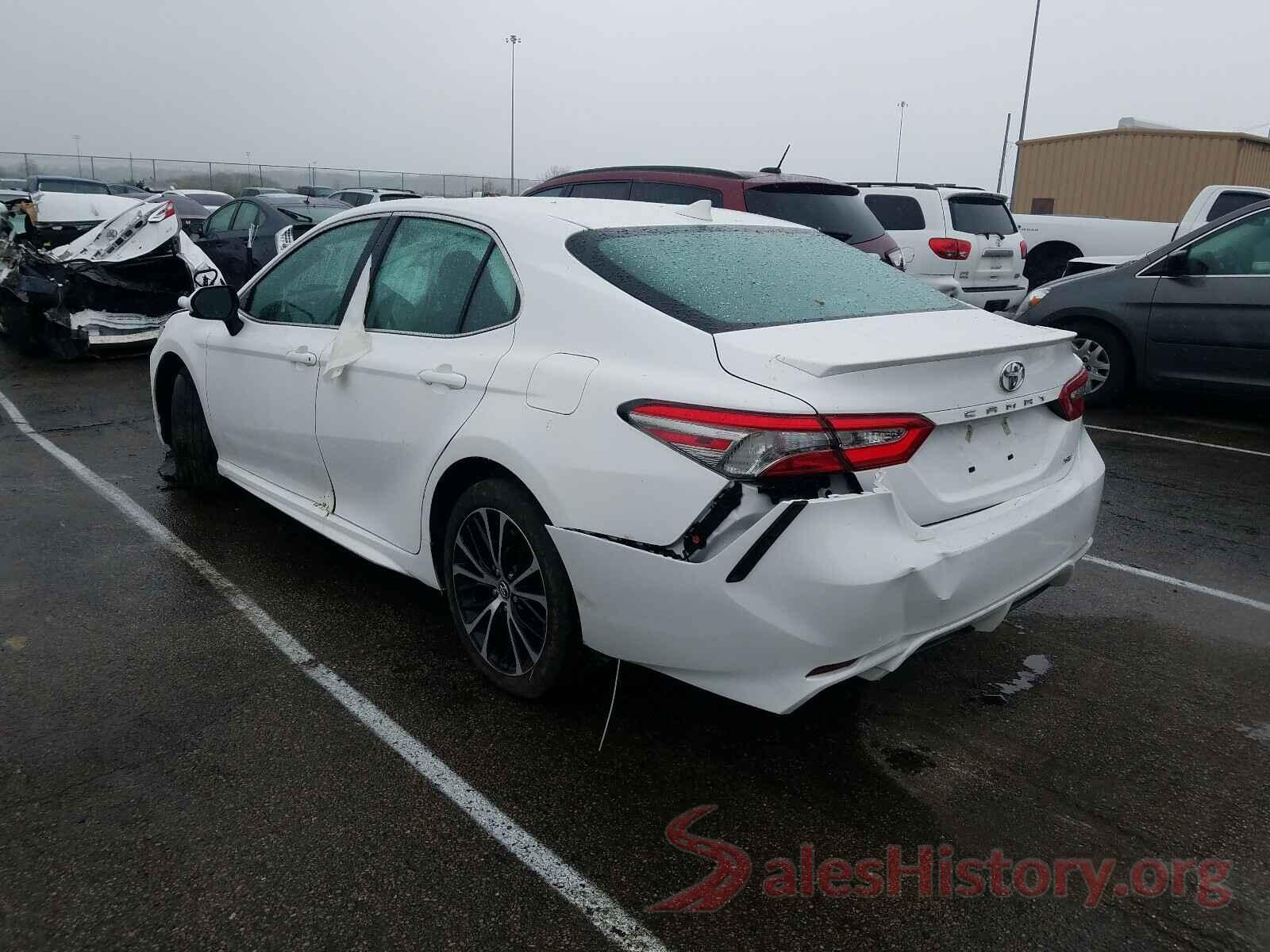 4T1B11HK4KU689758 2019 TOYOTA CAMRY