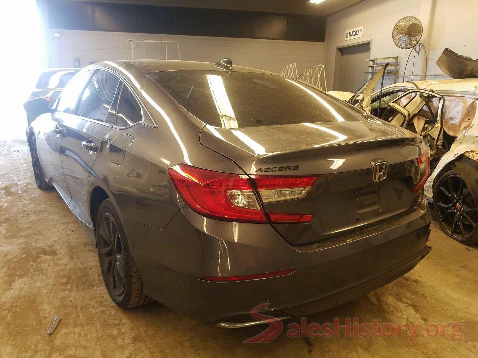 1HGCV1F19KA149543 2019 HONDA ACCORD