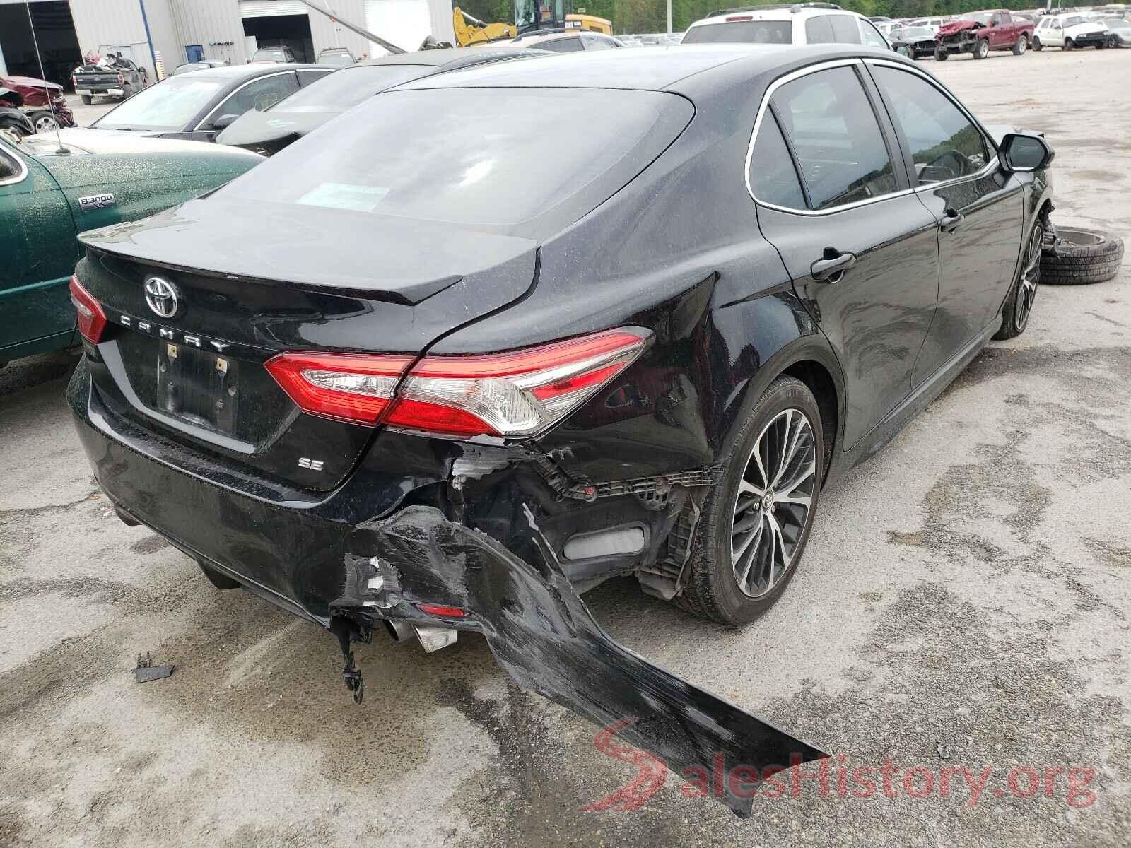 4T1B11HK1JU059324 2018 TOYOTA CAMRY