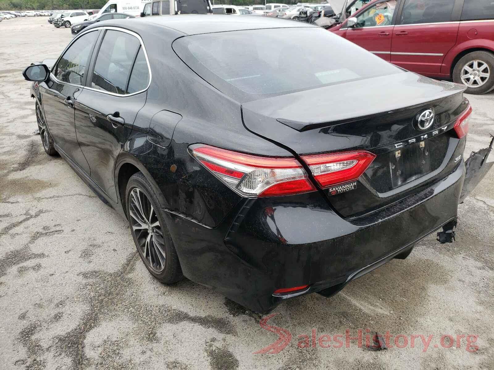 4T1B11HK1JU059324 2018 TOYOTA CAMRY