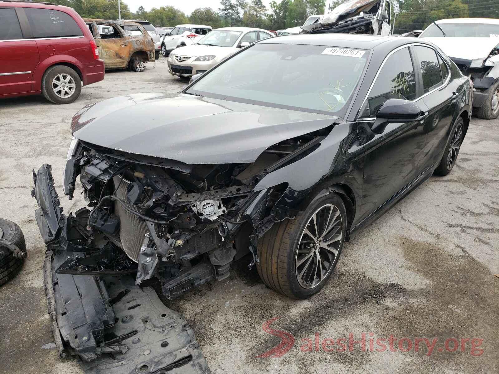 4T1B11HK1JU059324 2018 TOYOTA CAMRY