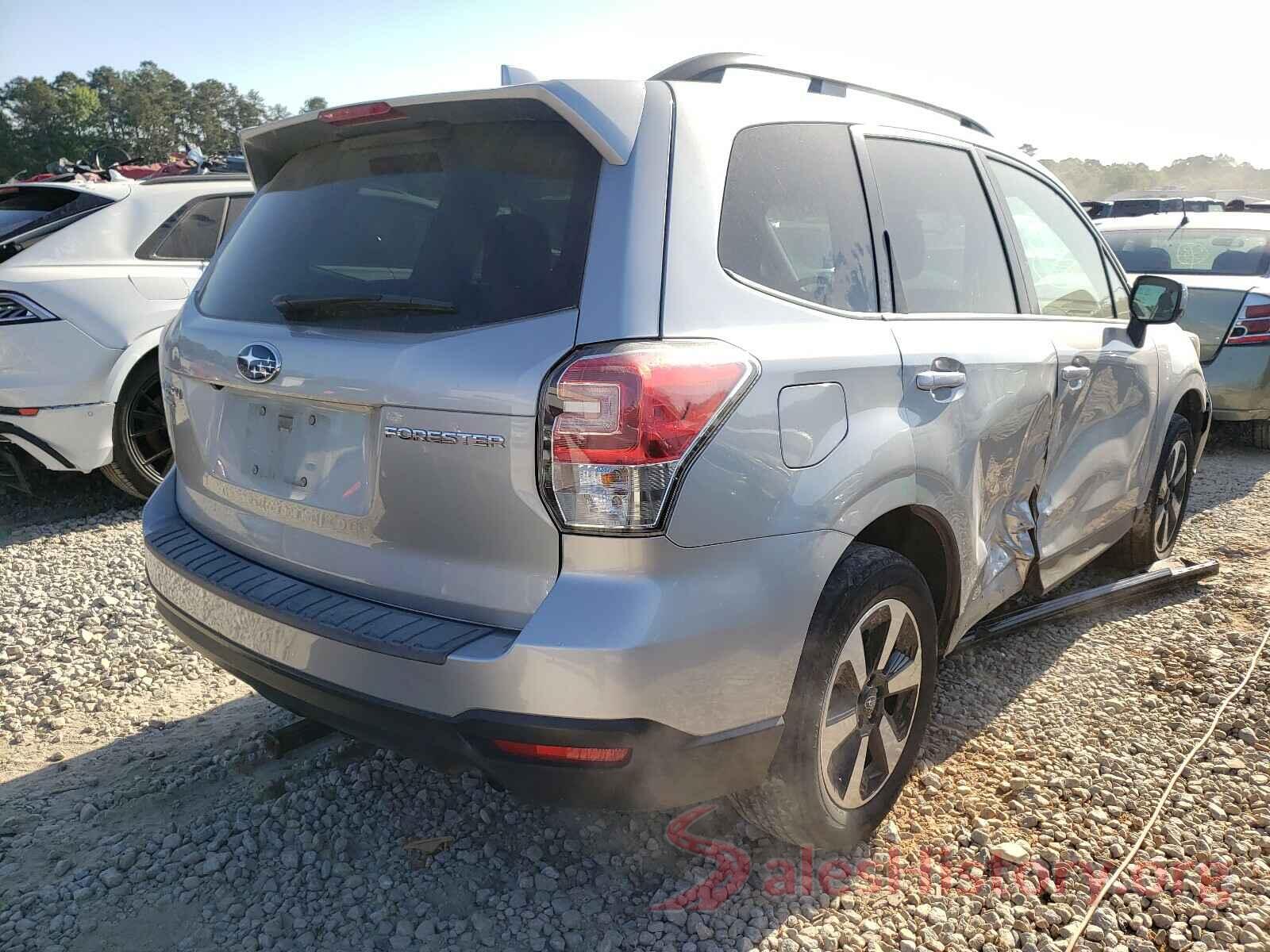 JF2SJAGC9JH476277 2018 SUBARU FORESTER