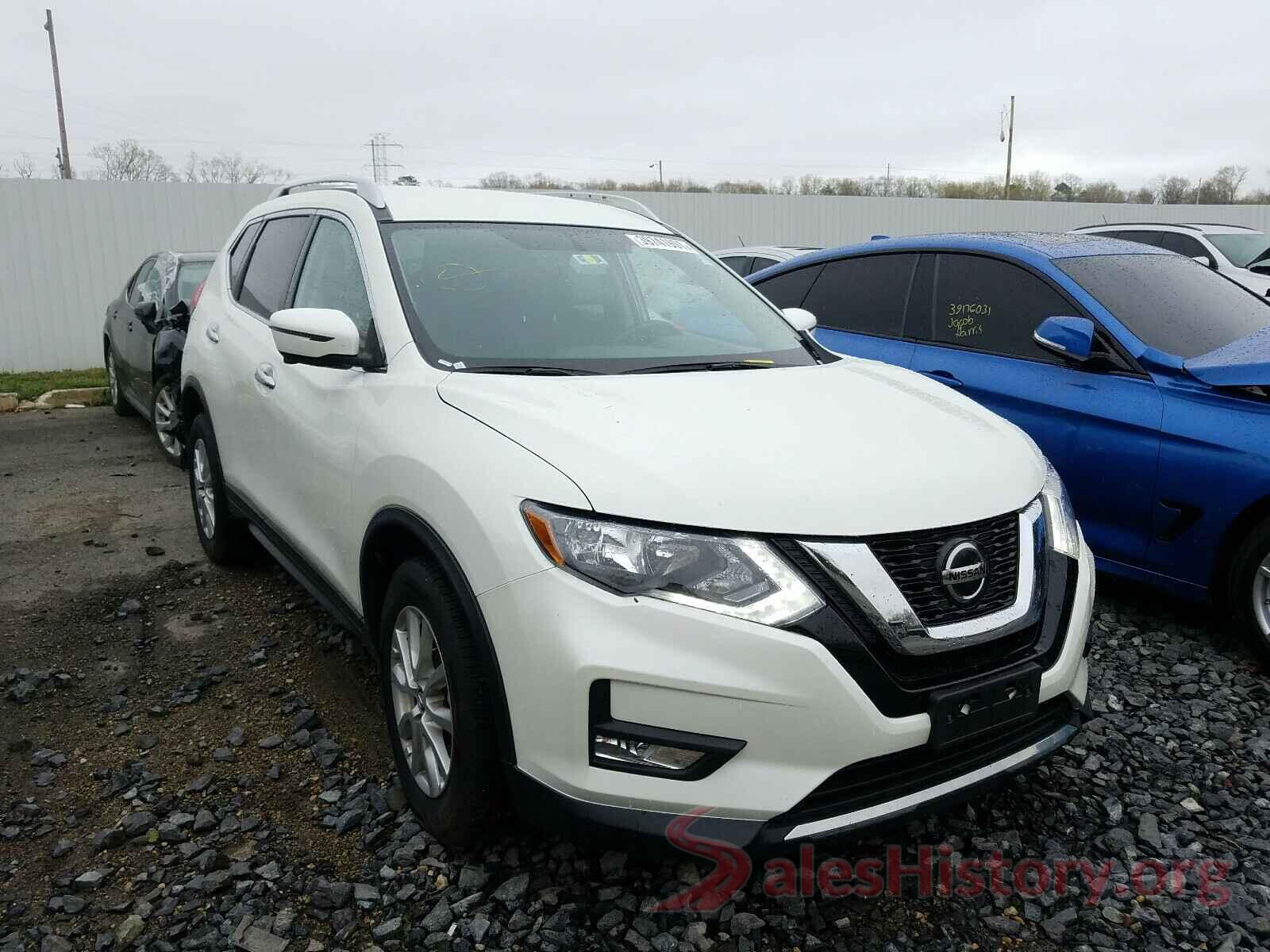 KNMAT2MV2JP520853 2018 NISSAN ROGUE