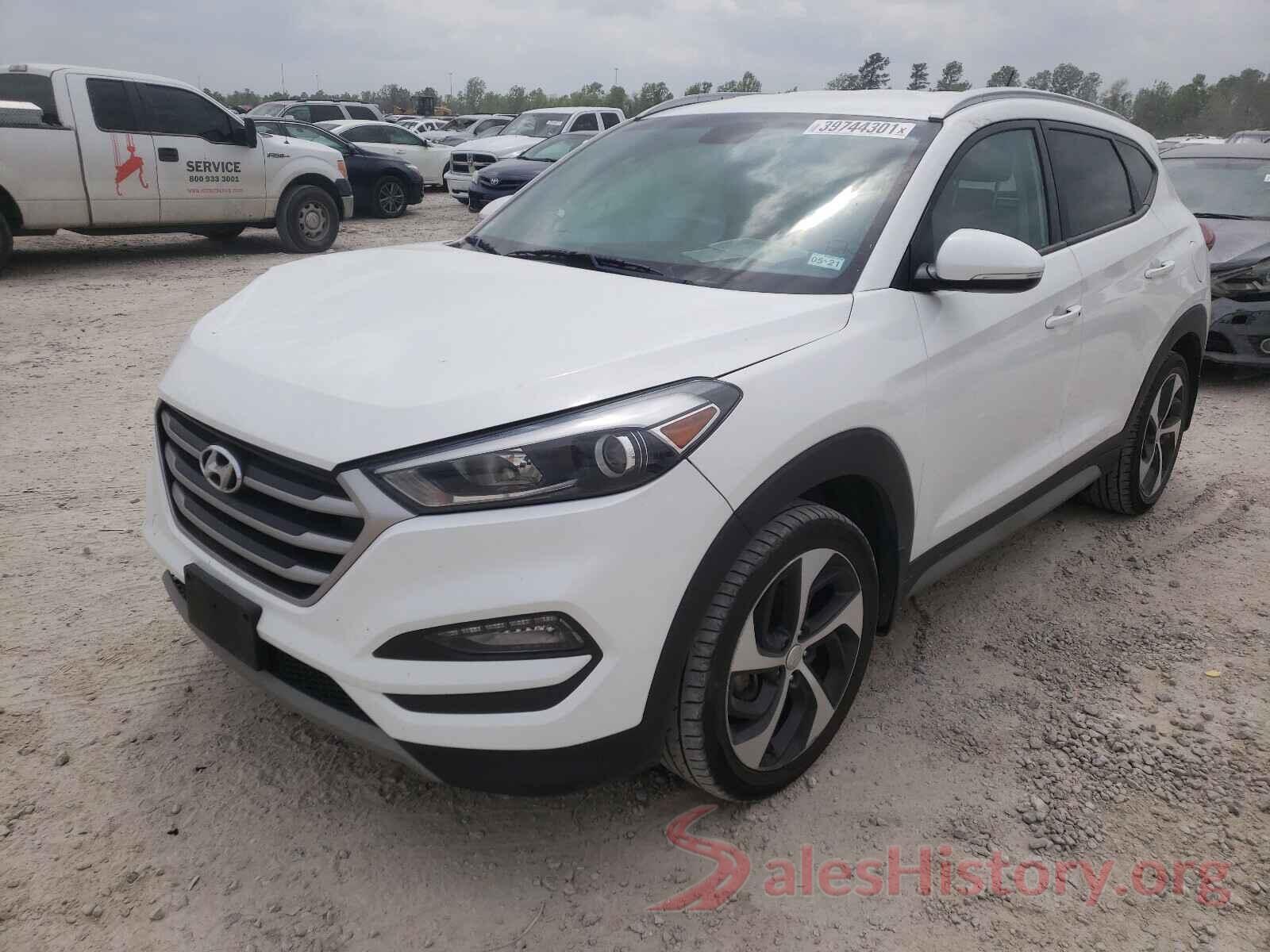 KM8J33A23HU438010 2017 HYUNDAI TUCSON