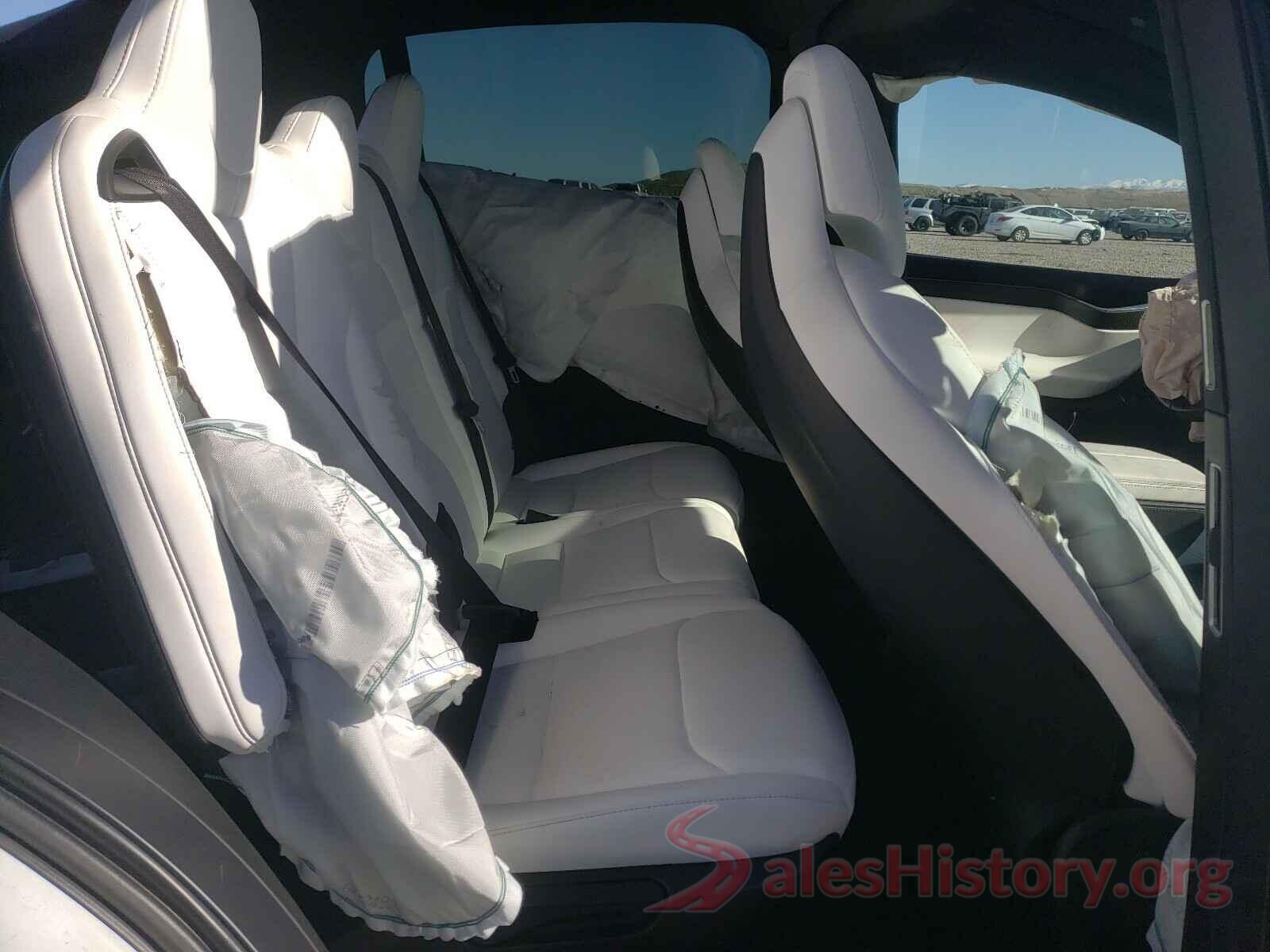 5YJXCAE43JF090044 2018 TESLA MODEL X