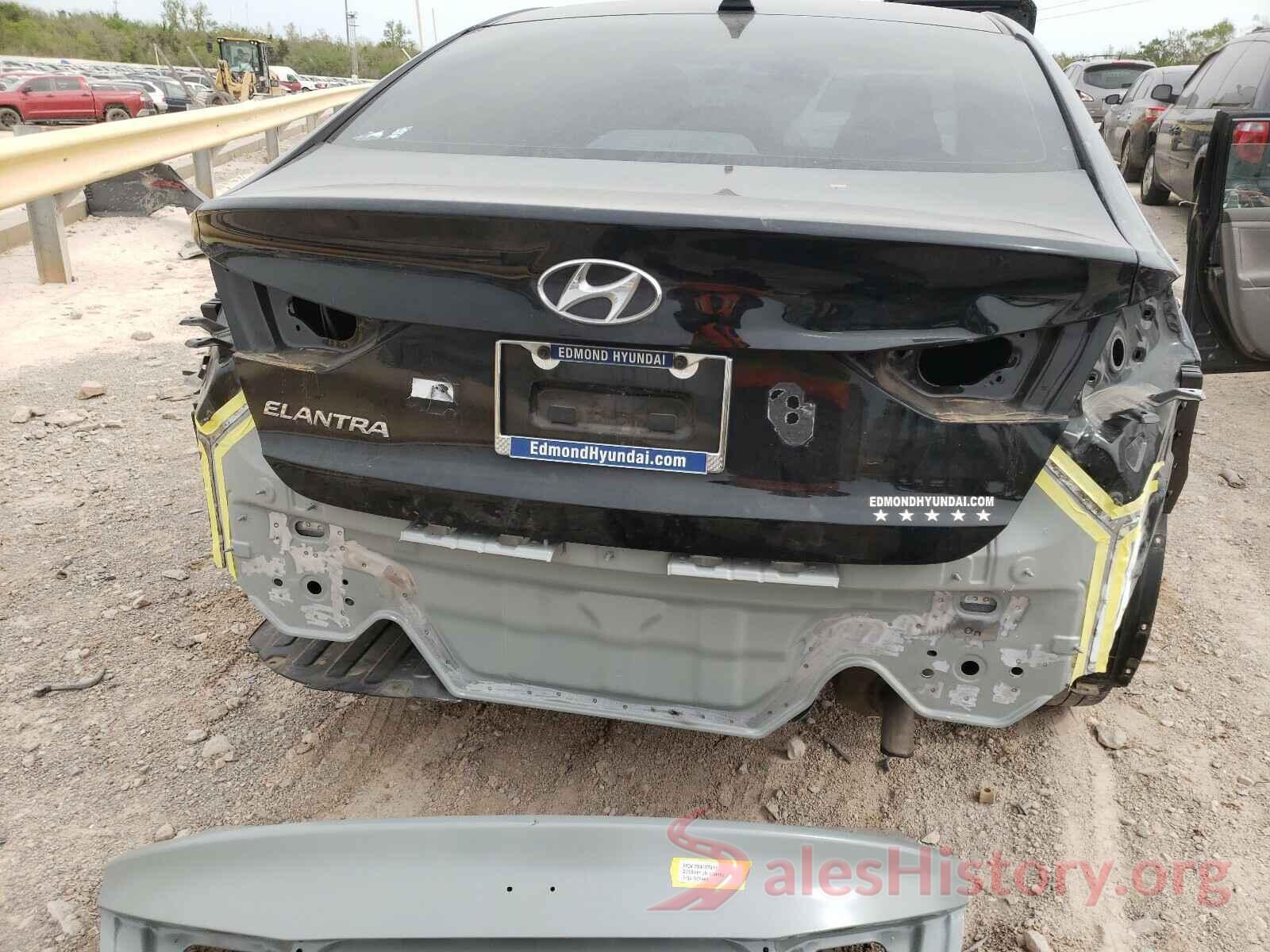 5NPD84LF9JH380672 2018 HYUNDAI ELANTRA