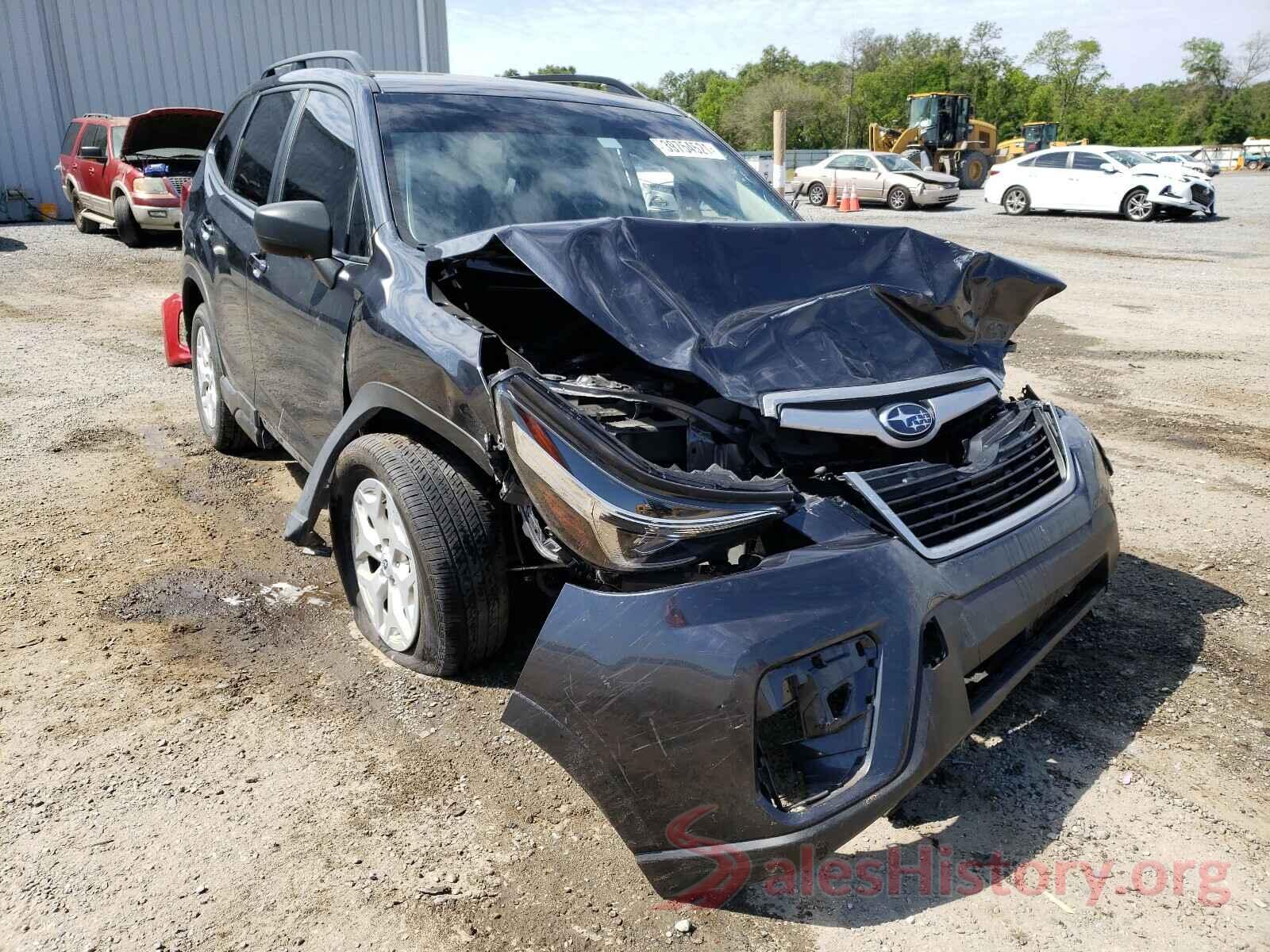 JF2SKACC4KH553738 2019 SUBARU FORESTER