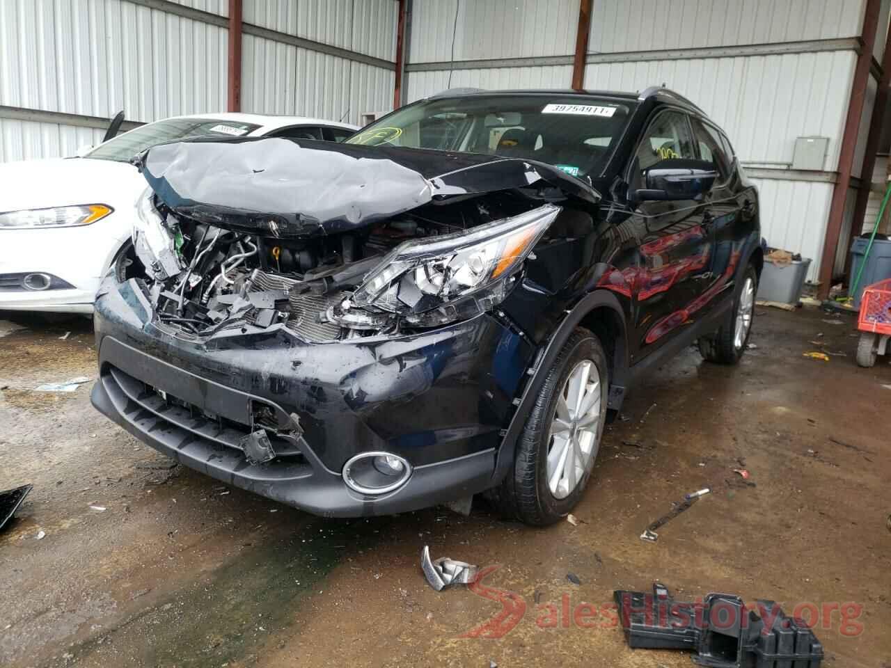 JN1BJ1CR5JW284765 2018 NISSAN ROGUE