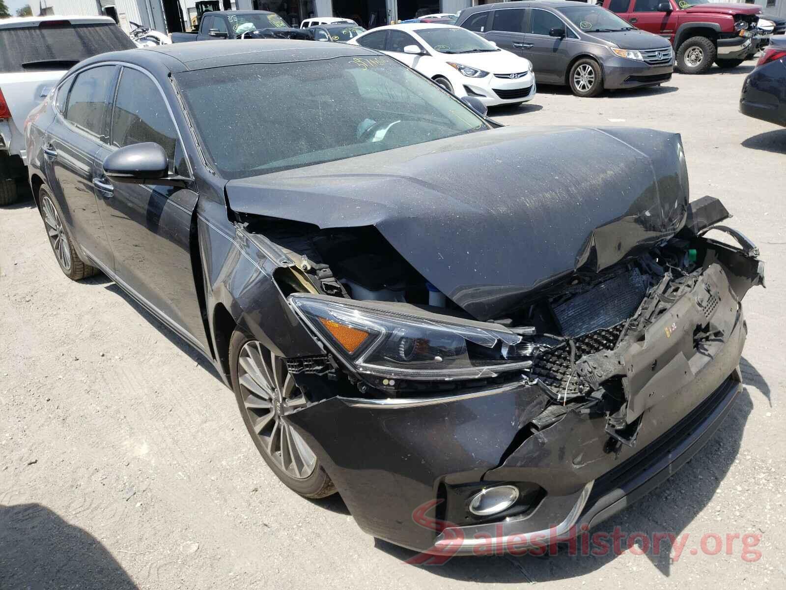 KNALC4J15H5068597 2017 KIA CADENZA