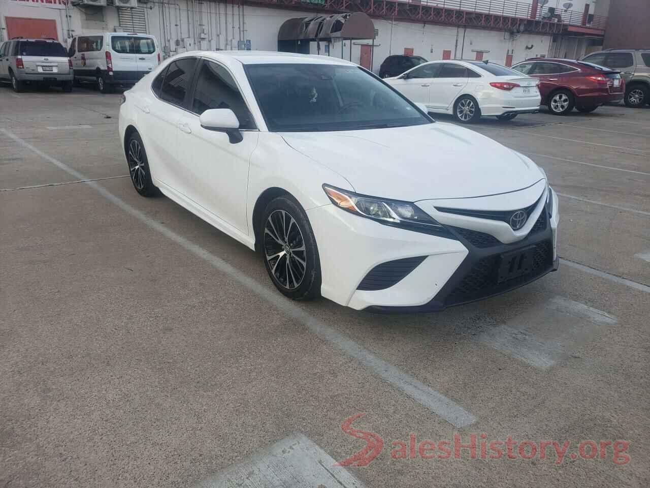 4T1B11HK1KU212964 2019 TOYOTA CAMRY