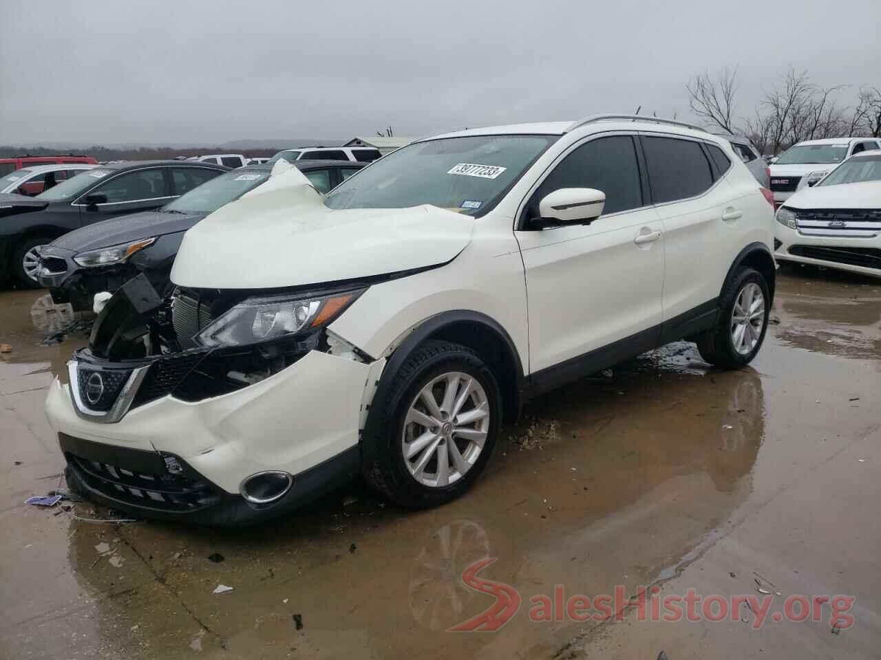 JN1BJ1CP5JW153334 2018 NISSAN ROGUE