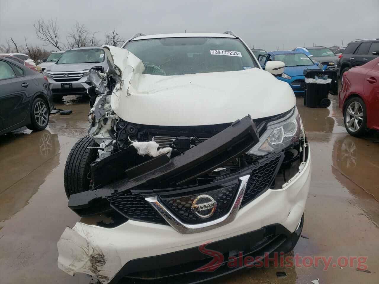 JN1BJ1CP5JW153334 2018 NISSAN ROGUE