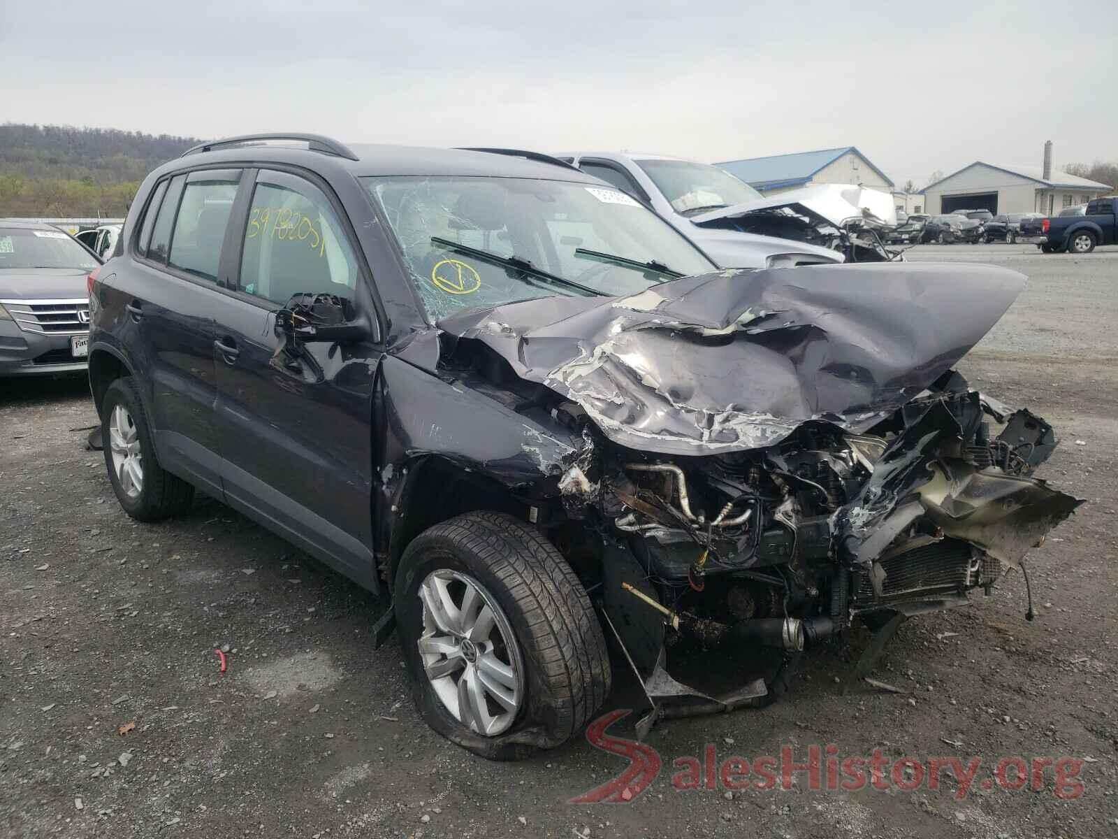 WVGBV7AX8GW570068 2016 VOLKSWAGEN TIGUAN