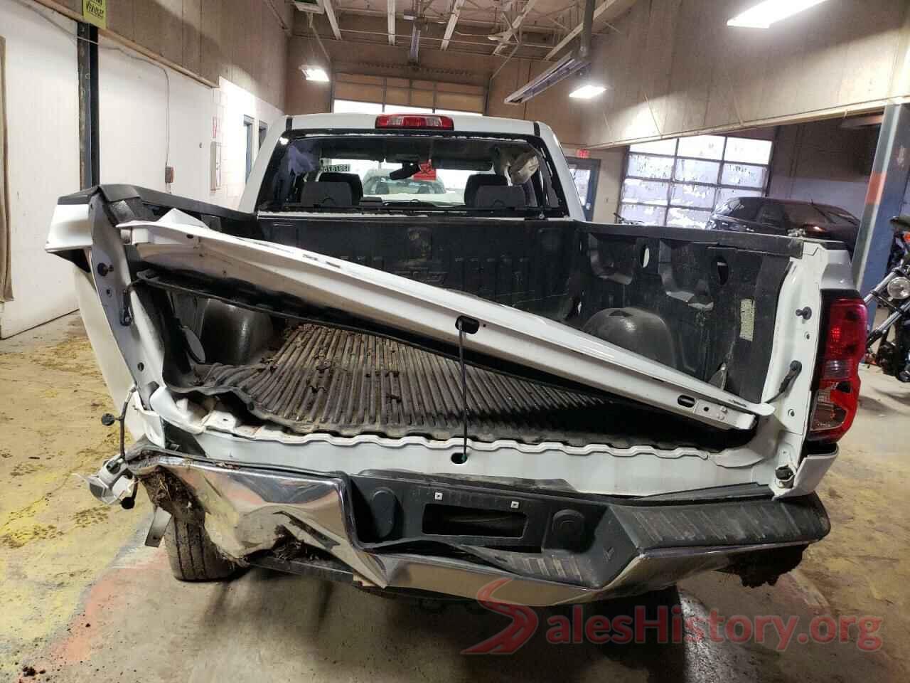 1GCVKREH7JZ370796 2018 CHEVROLET SILVERADO