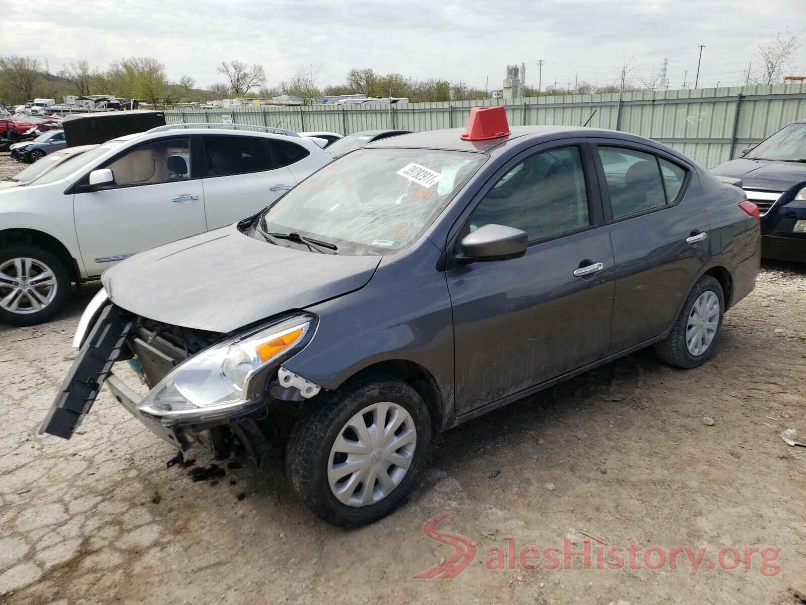 3N1CN7AP4KL833229 2019 NISSAN VERSA