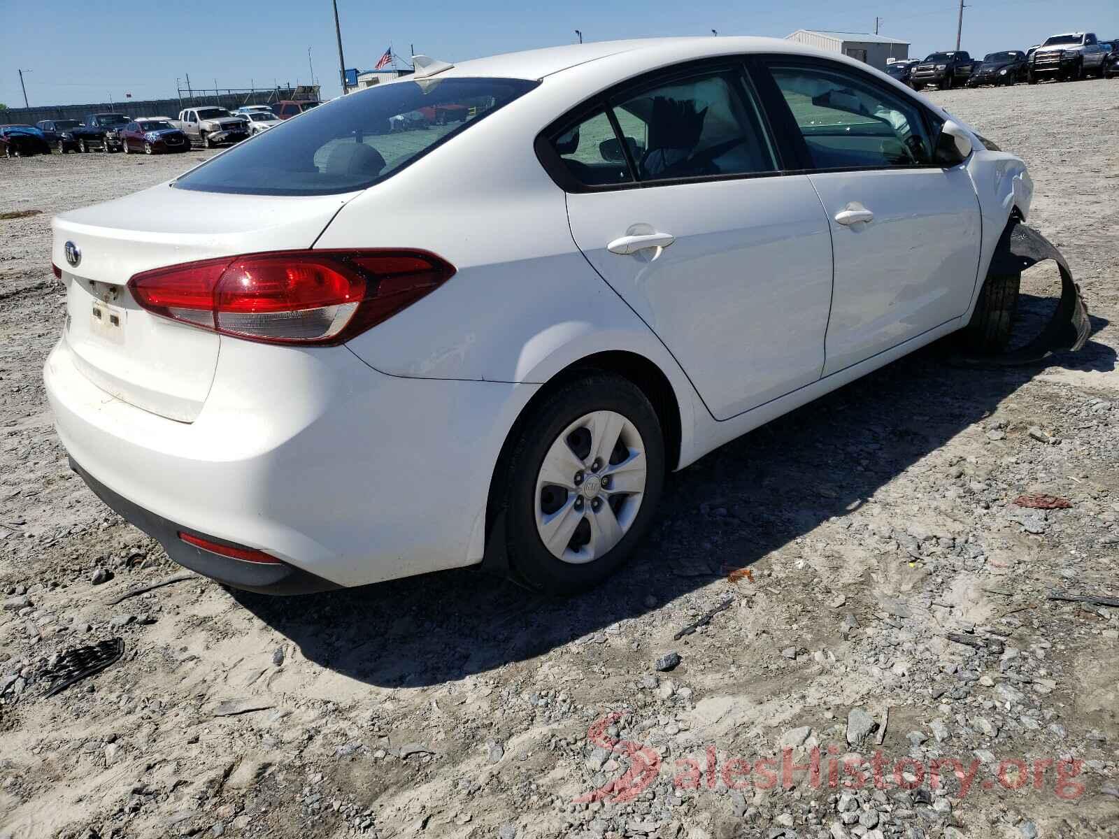 3KPFK4A73JE175777 2018 KIA FORTE