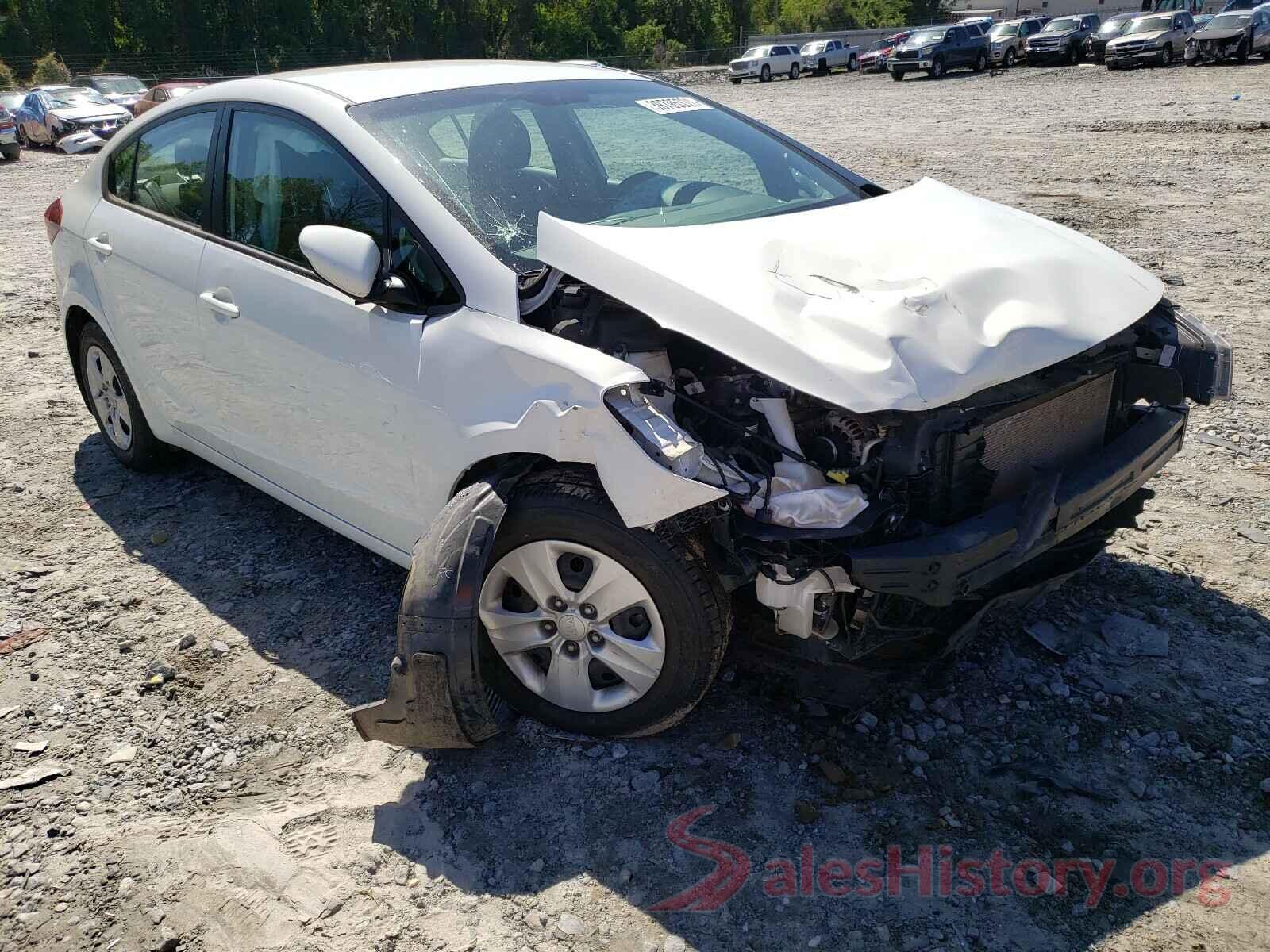 3KPFK4A73JE175777 2018 KIA FORTE