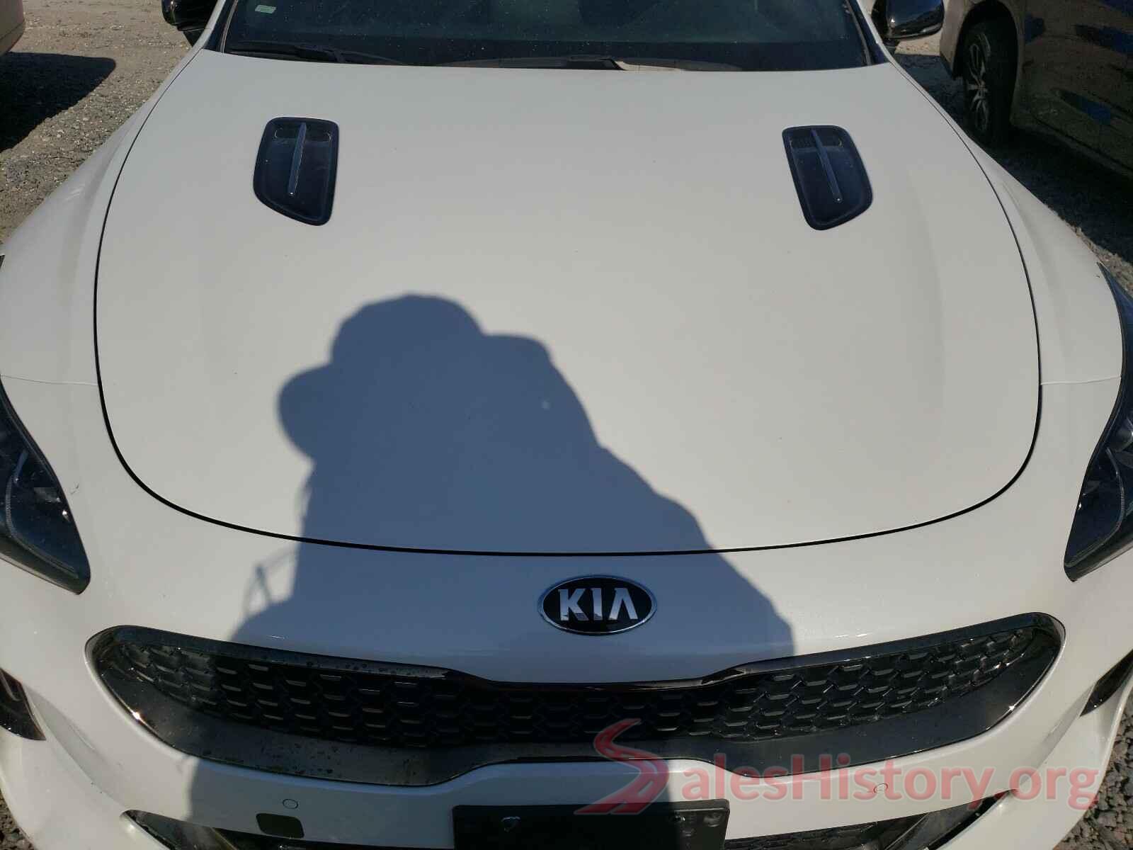 KNAE45LC8J6039072 2018 KIA STINGER