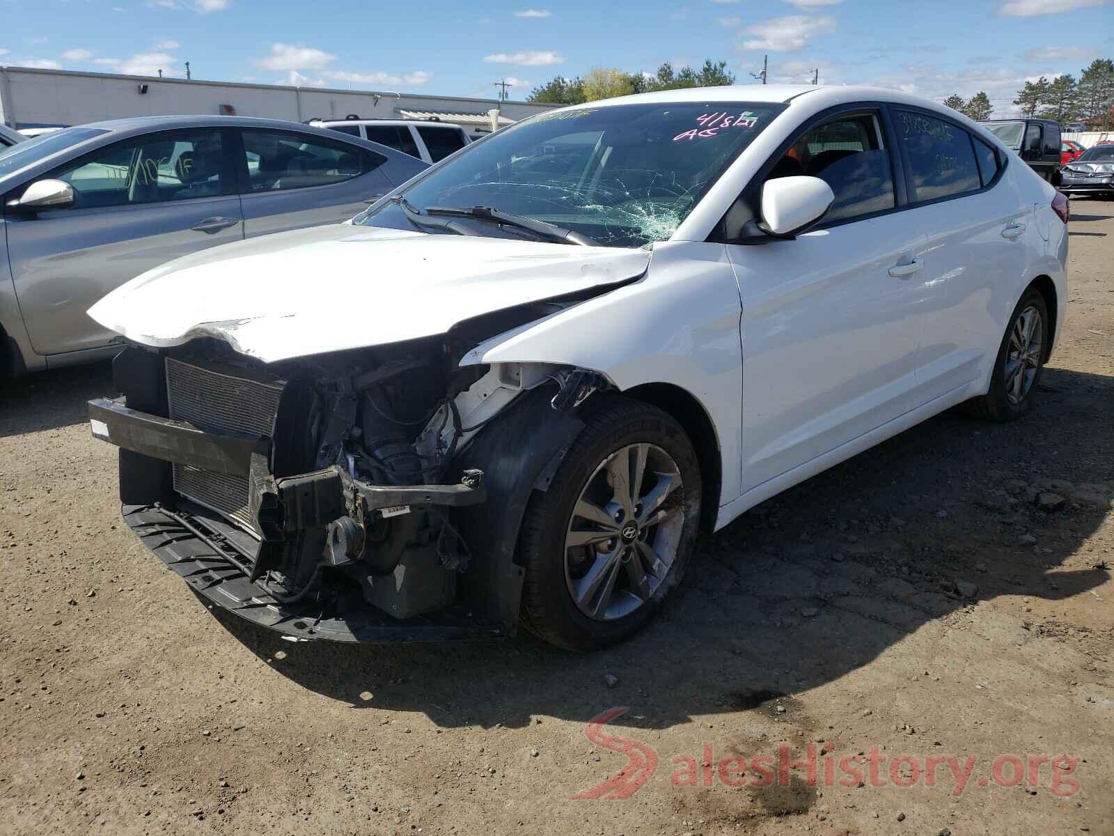 5NPD84LFXJH239240 2018 HYUNDAI ELANTRA