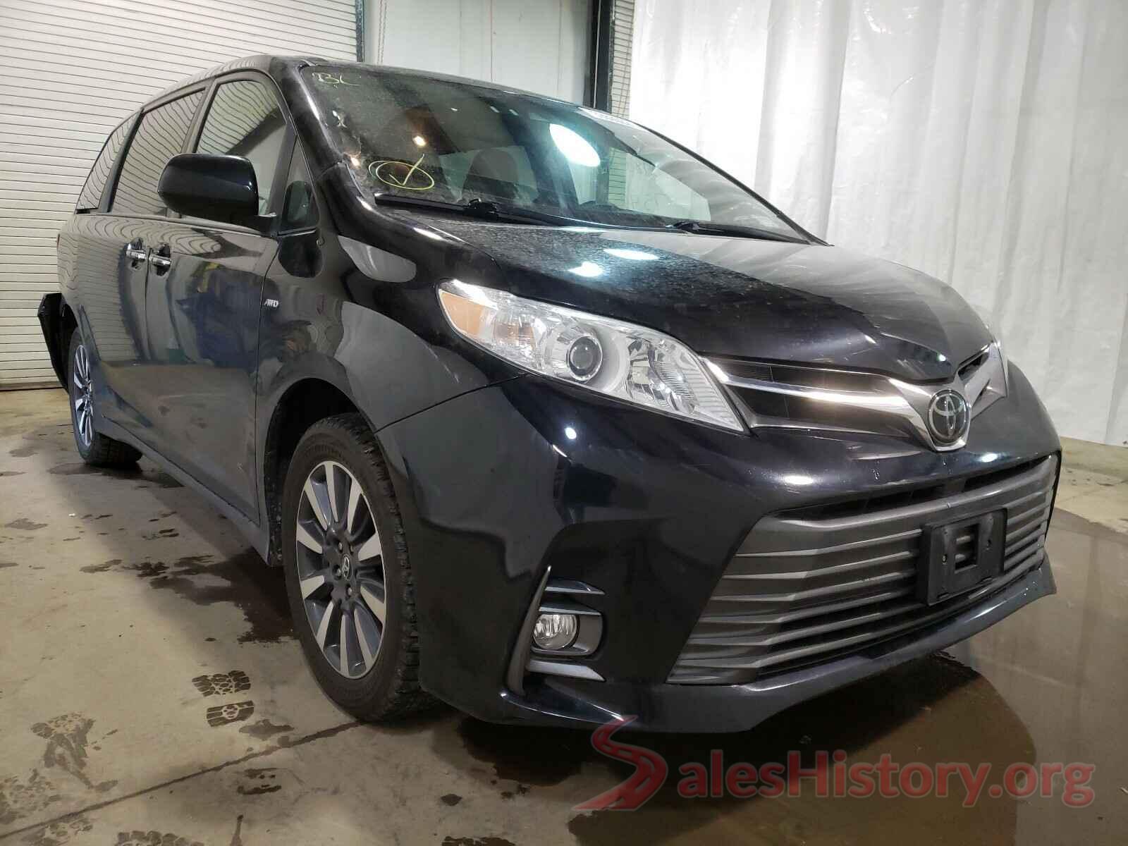 5TDDZ3DC9JS191395 2018 TOYOTA SIENNA