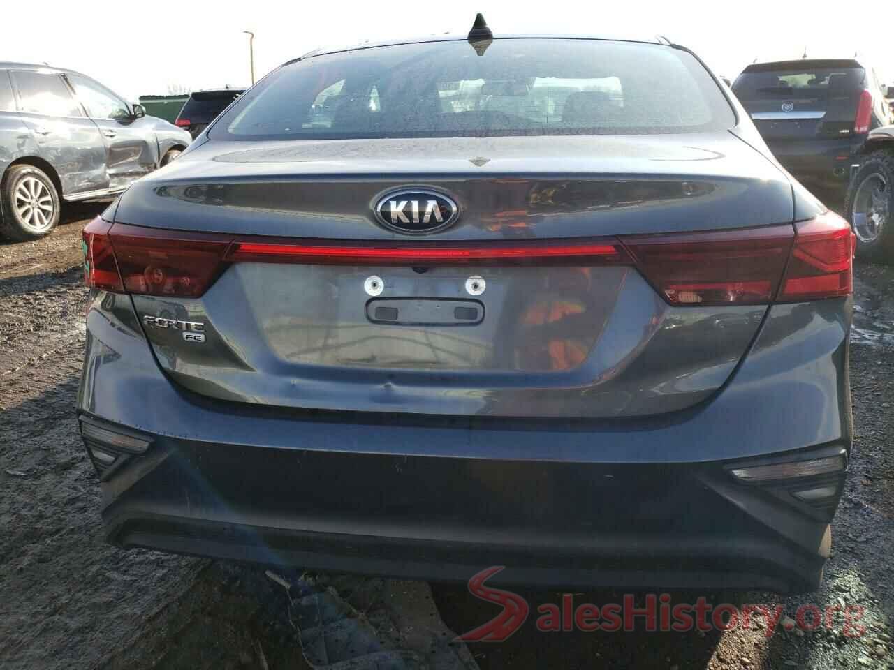 3KPF24AD5KE104992 2019 KIA FORTE