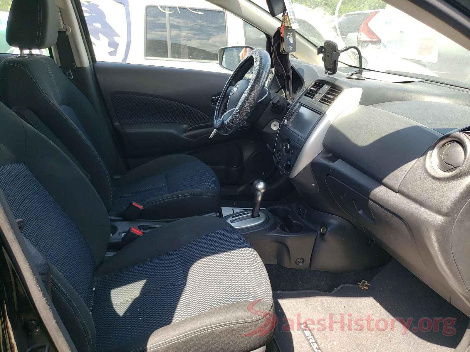 3N1CE2CP8KL361875 2019 NISSAN VERSA