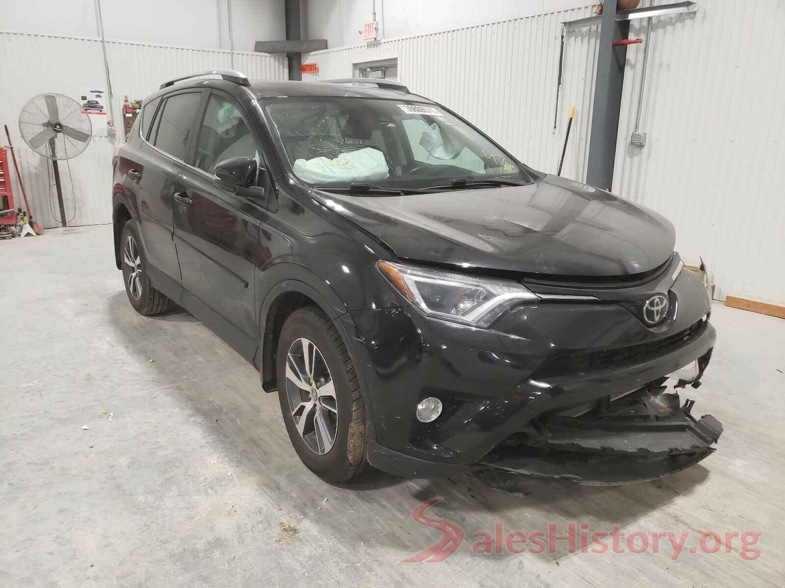 2T3RFREV4HW573926 2017 TOYOTA RAV4