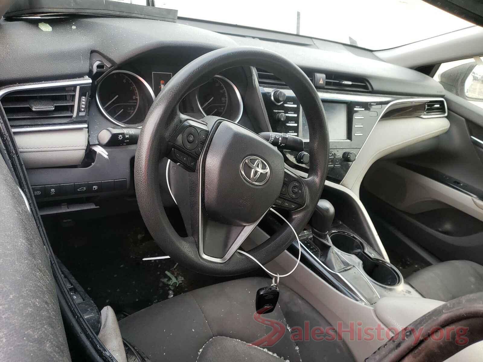 JTNB11HK5J3045402 2018 TOYOTA CAMRY