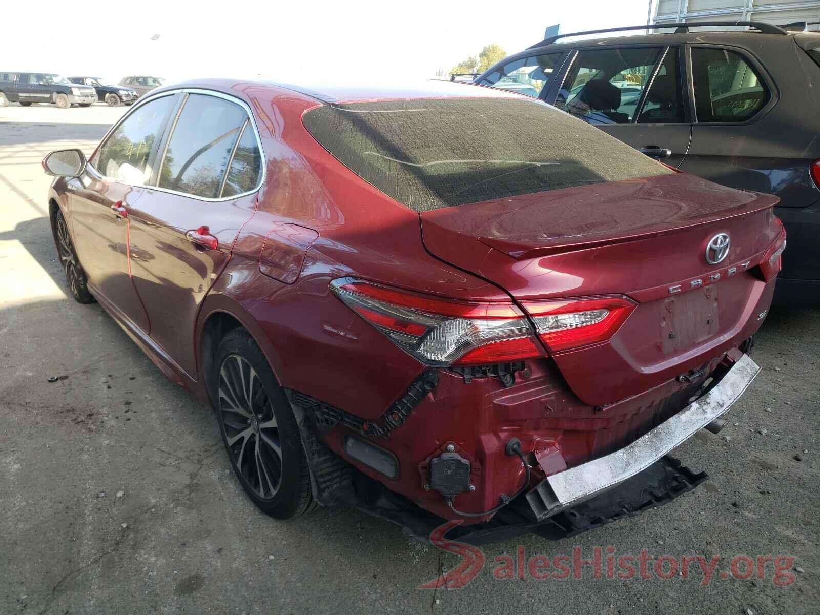 4T1B11HK9JU515585 2018 TOYOTA CAMRY