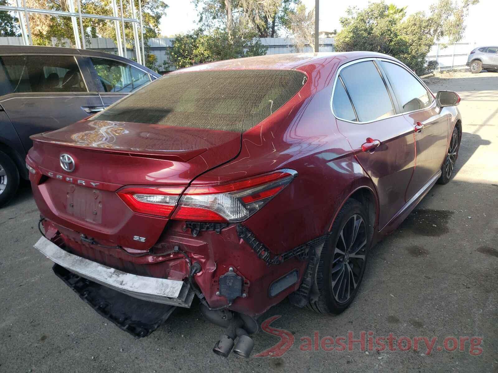 4T1B11HK9JU515585 2018 TOYOTA CAMRY