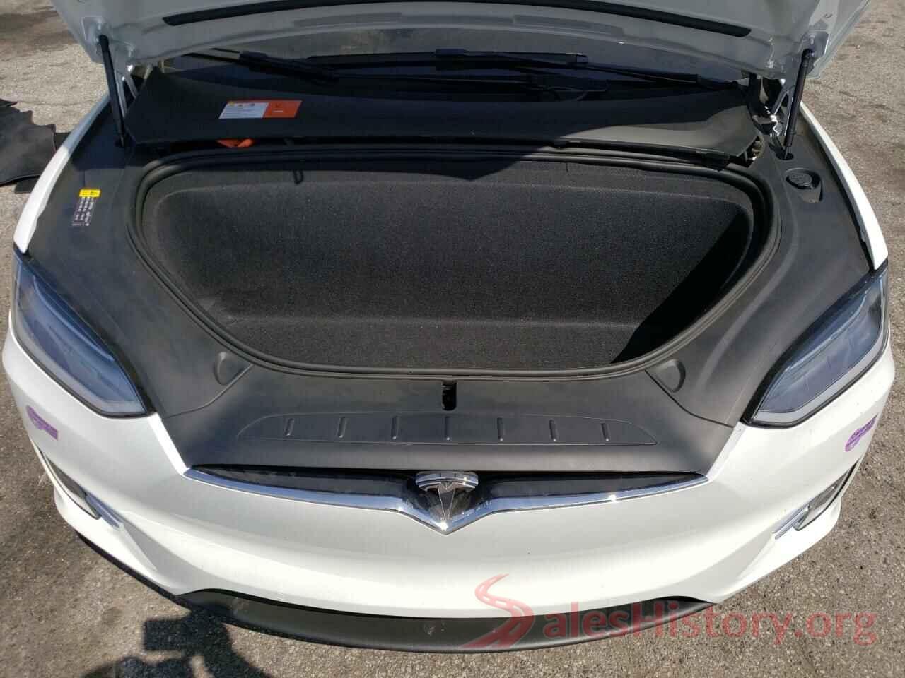 5YJXCDE28JF093831 2018 TESLA MODEL X