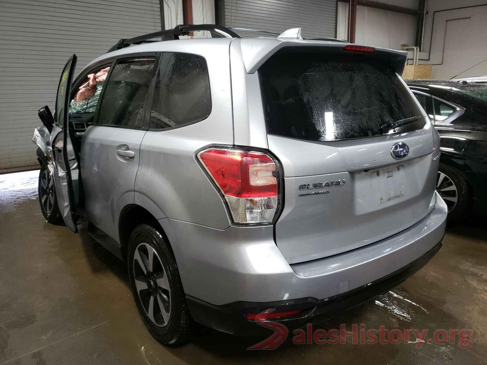 JF2SJAGC5JH553307 2018 SUBARU FORESTER