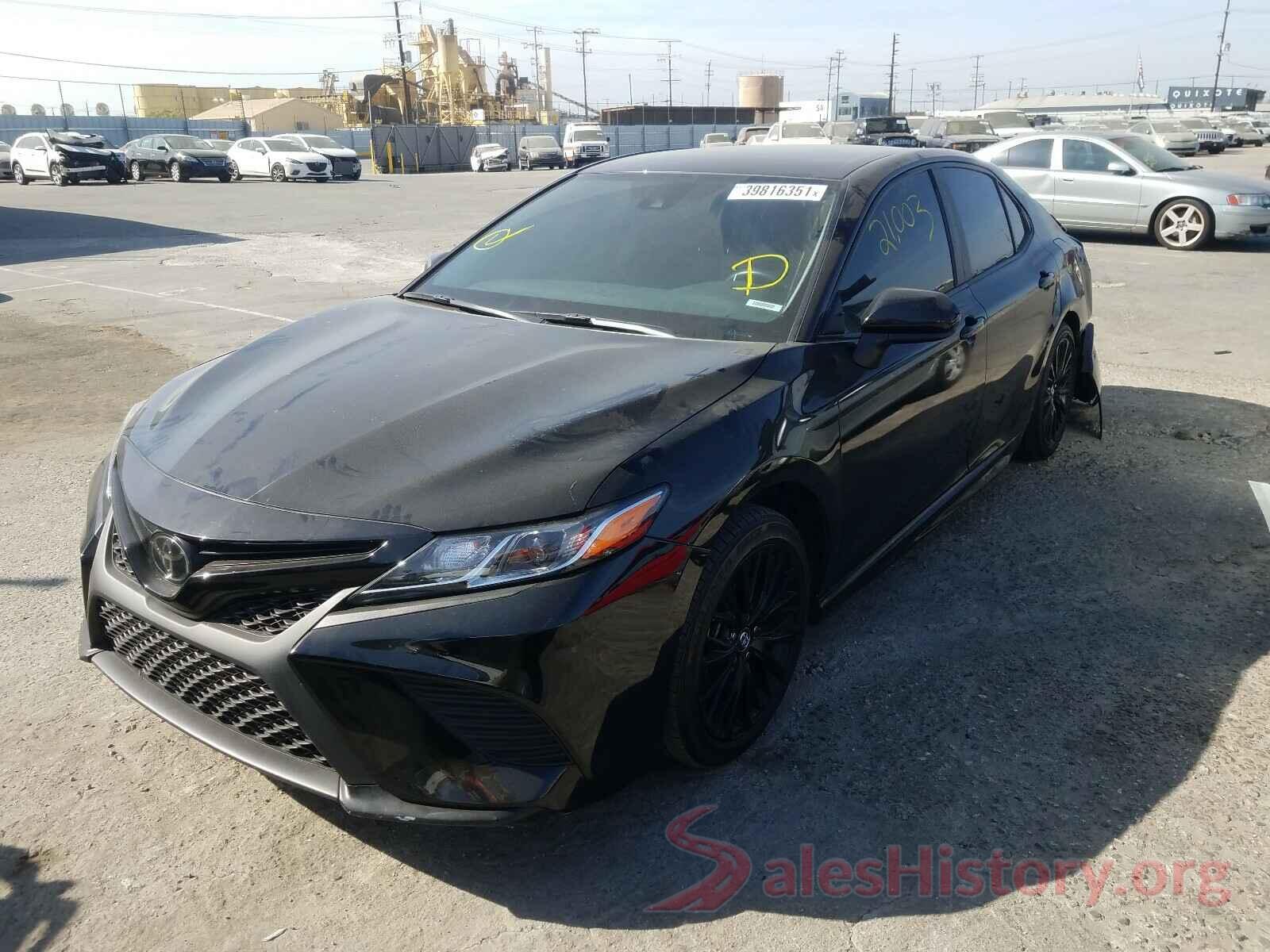 4T1G11AK8LU320886 2020 TOYOTA CAMRY