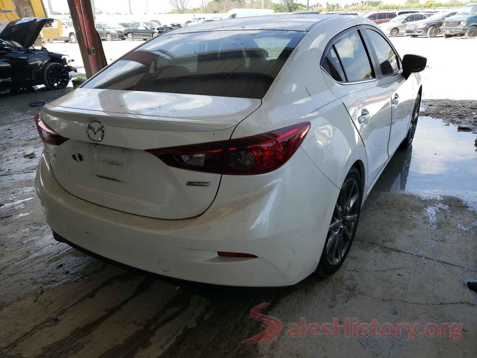 3MZBN1V37JM216877 2018 MAZDA 3