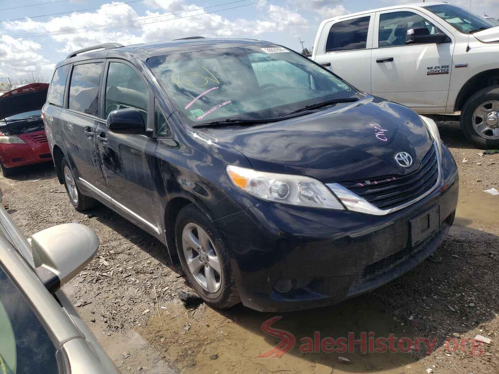 5TDKK3DC9GS697782 2016 TOYOTA SIENNA