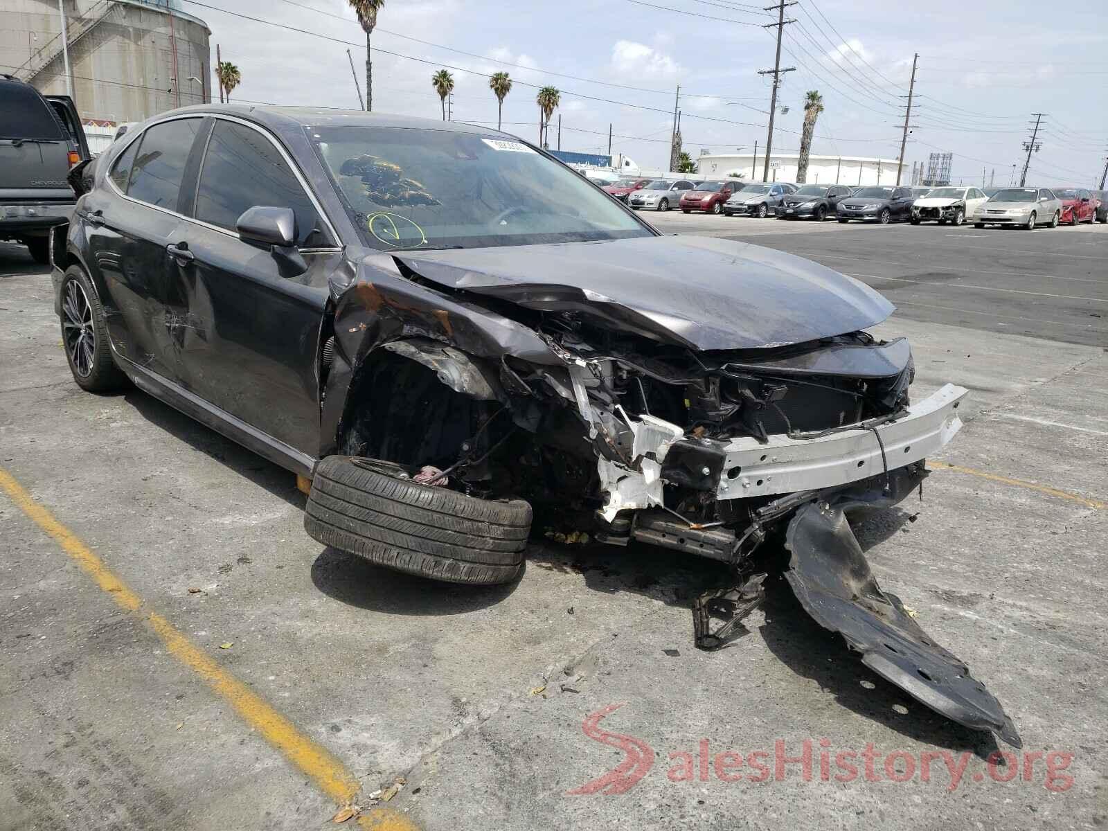 4T1B11HK9JU134254 2018 TOYOTA CAMRY