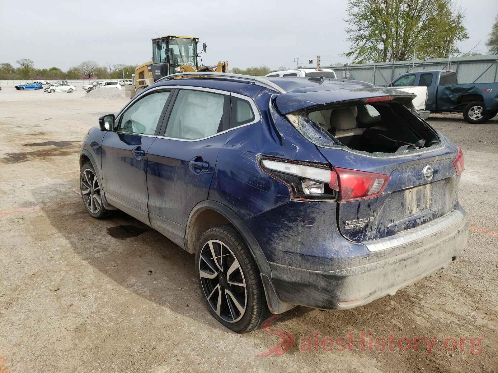 JN1BJ1CP9JW108879 2018 NISSAN ROGUE