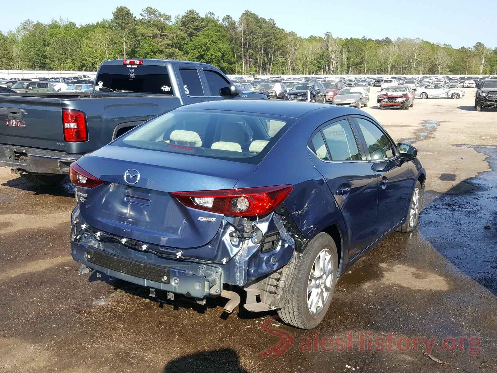 3MZBN1U71JM230312 2018 MAZDA 3