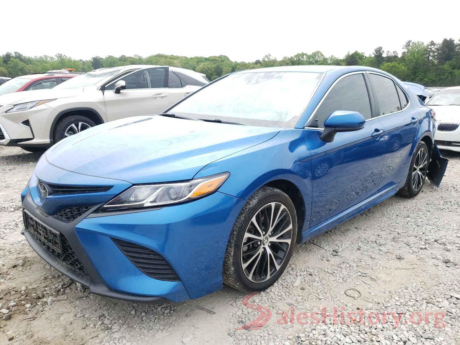 4T1B11HK1JU032639 2018 TOYOTA CAMRY