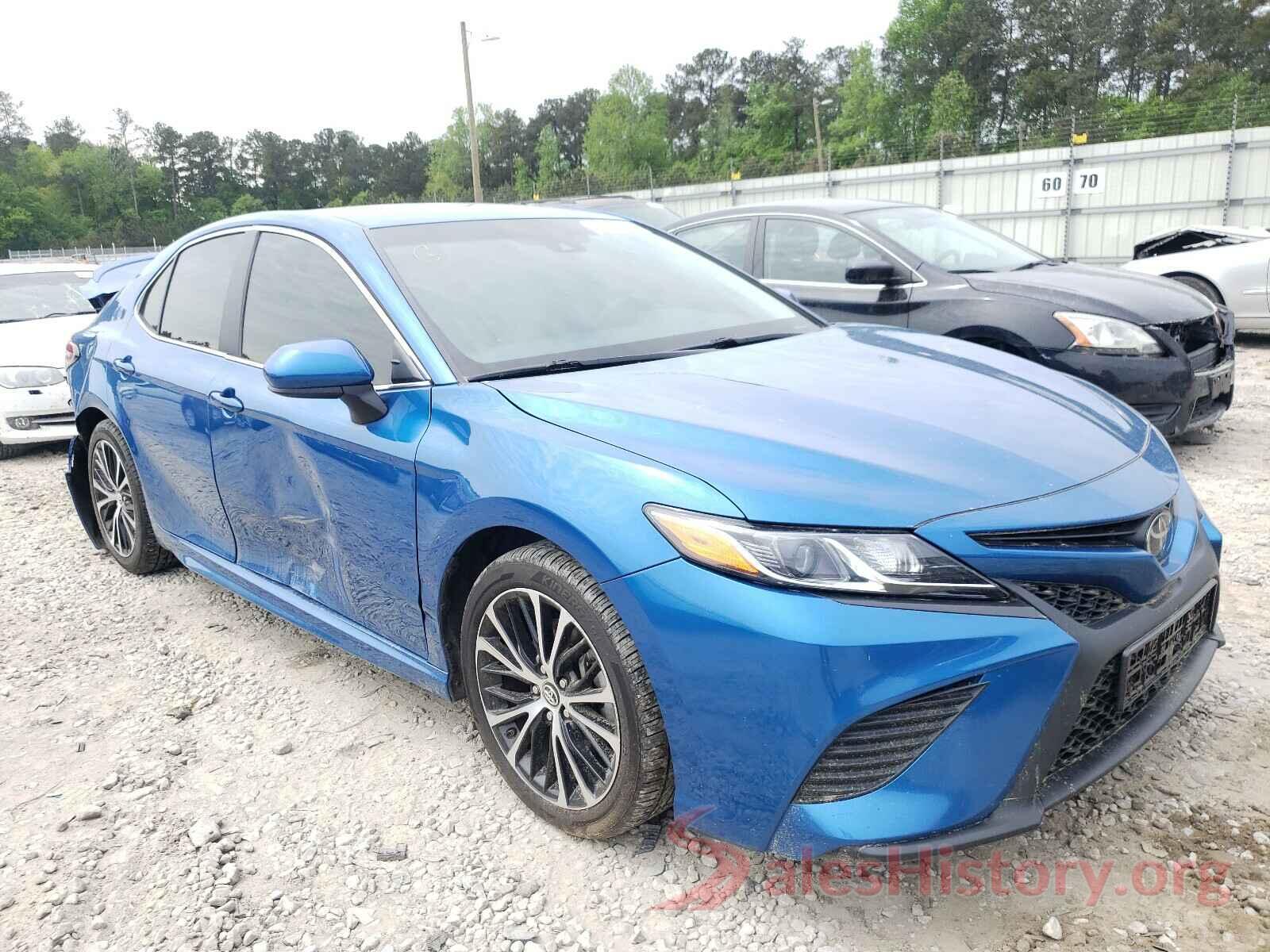 4T1B11HK1JU032639 2018 TOYOTA CAMRY